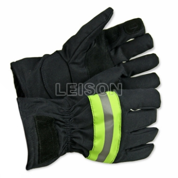 Fire fighting Gloves used the no-woven felt made of ARAMID.